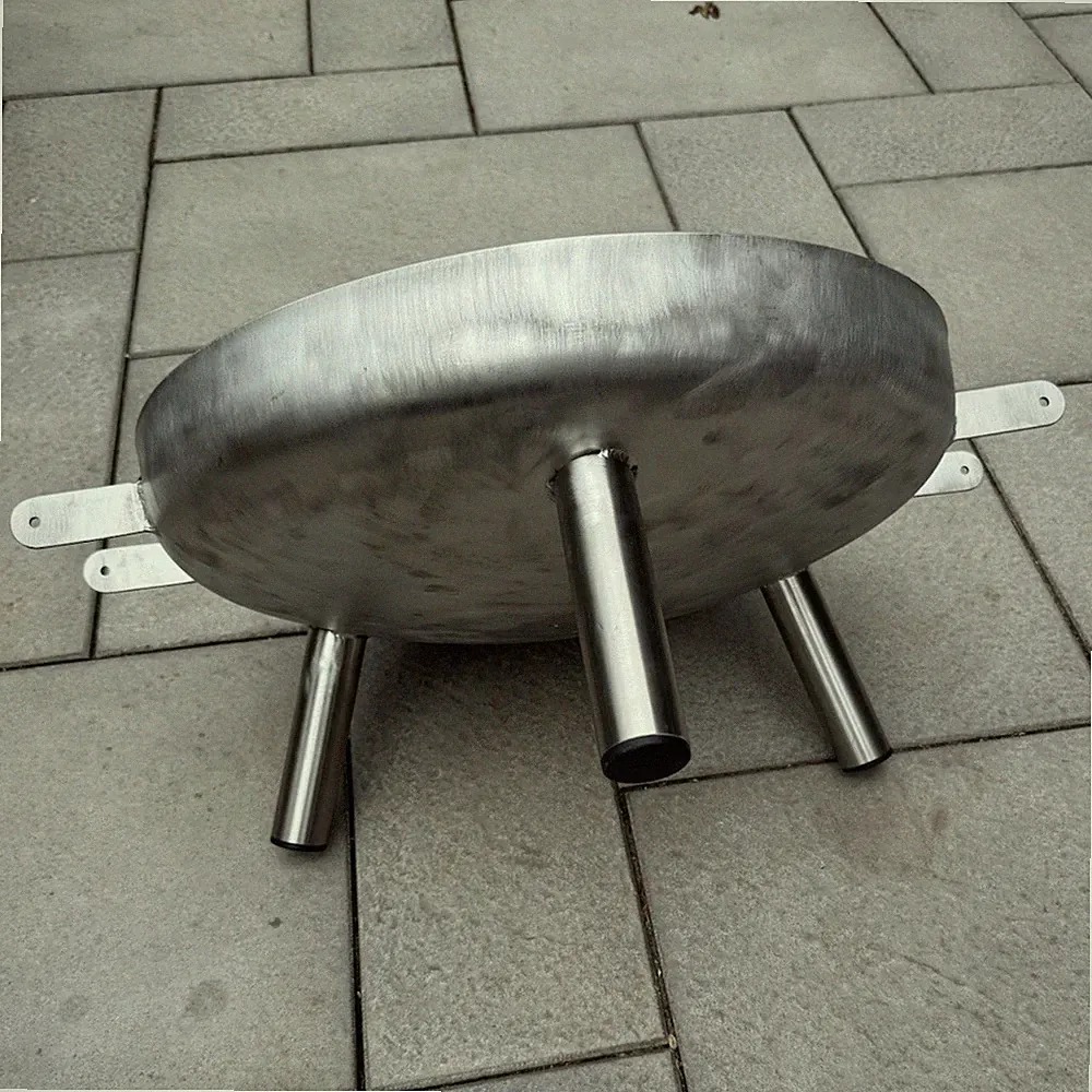 Runde Feuerschale Edelstahl/Metall silber stehend mit Standbeinen für Holz